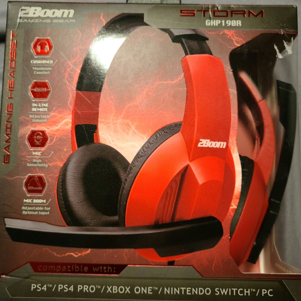 NIB 2BOOM GAMING HEADSET BLACK/RED